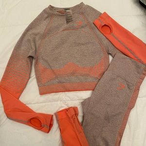 GYMSHARK Coral & Grey Seamless Set